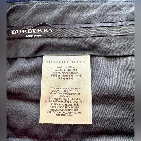 Burberry Milbury Navy Full Suit- 2 Piece. EU: 50R. Good Condition. - Picture 8 of 14